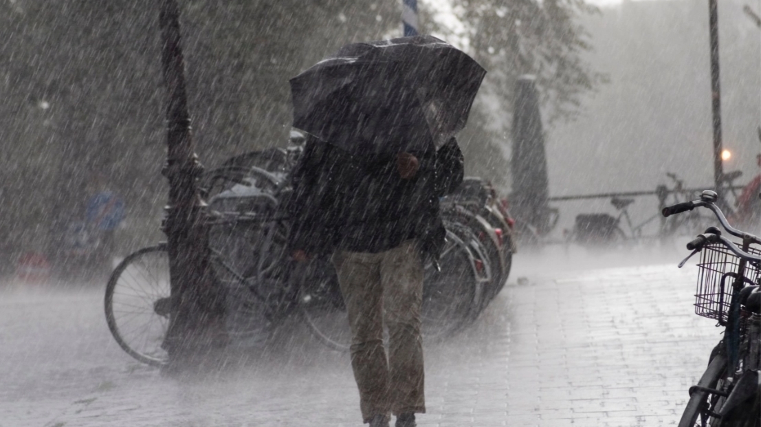 เตือนฉบับ 6 ฝนตกหนักถึงหนักมาก เช็กจังหวัดที่ได้รับผลกระทบ ระวังน้ำท่วมฉับพลัน