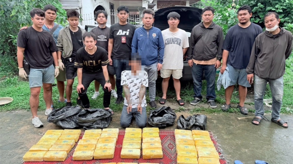 “สืบ 1” จับหัวจ่ายรายใหญ่ย่านลาดพร้าว ยึดยาบ้ากว่า 5.2 แสนเม็ด
