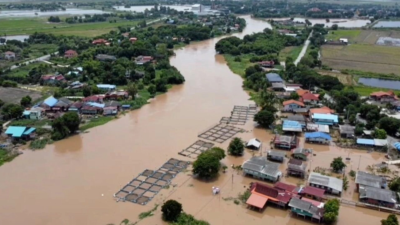 พายุยางิลดระดับ เหลือแค่ดีเปรสชัน เหนือ-อีสาน มีฝนตกหนัก “บางบาล” จมบาดาล