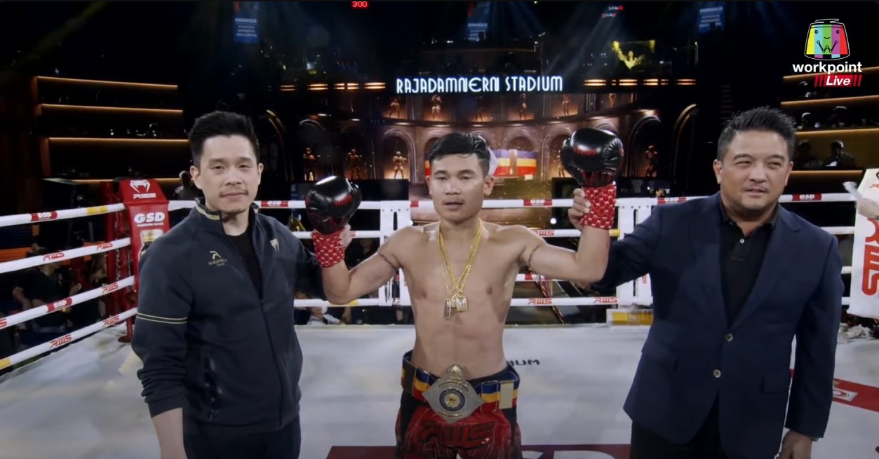 "ขุนศึกเล็ก" สับศอก "เหนือพยัคฆ์"น็อคยก 3 ป้องแชมป์ราชดำเนิน รับ 3.5 แสน!