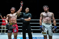 'วรพล ลูกเจ้าพ่อโรงต้ม' มาดุดันเดินติดตัวบวกหมัดเสียบเข่าไล่บดจนชนะคะแนน 'อิลยาส มูซาเอฟ' เอกฉันท์!