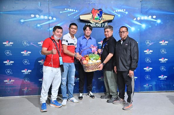 ชู ทางด่วน นำทีมเซียนมวยขอบคุณผู้บริหารช่อง7 ที่เปิดให้แฟนมวยเข้าชมนัดแรก