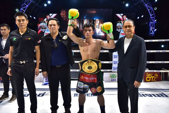 "อนุชัย ซีพีเอฟ" ป้องแชมป์ ABF สำเร็จ