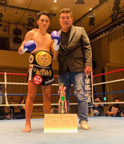 เบน เกียรติทรงฤทธิ์ ลุ้นสุดชีวิต ลูกศิษย์ชก 2 เวที 6 คน