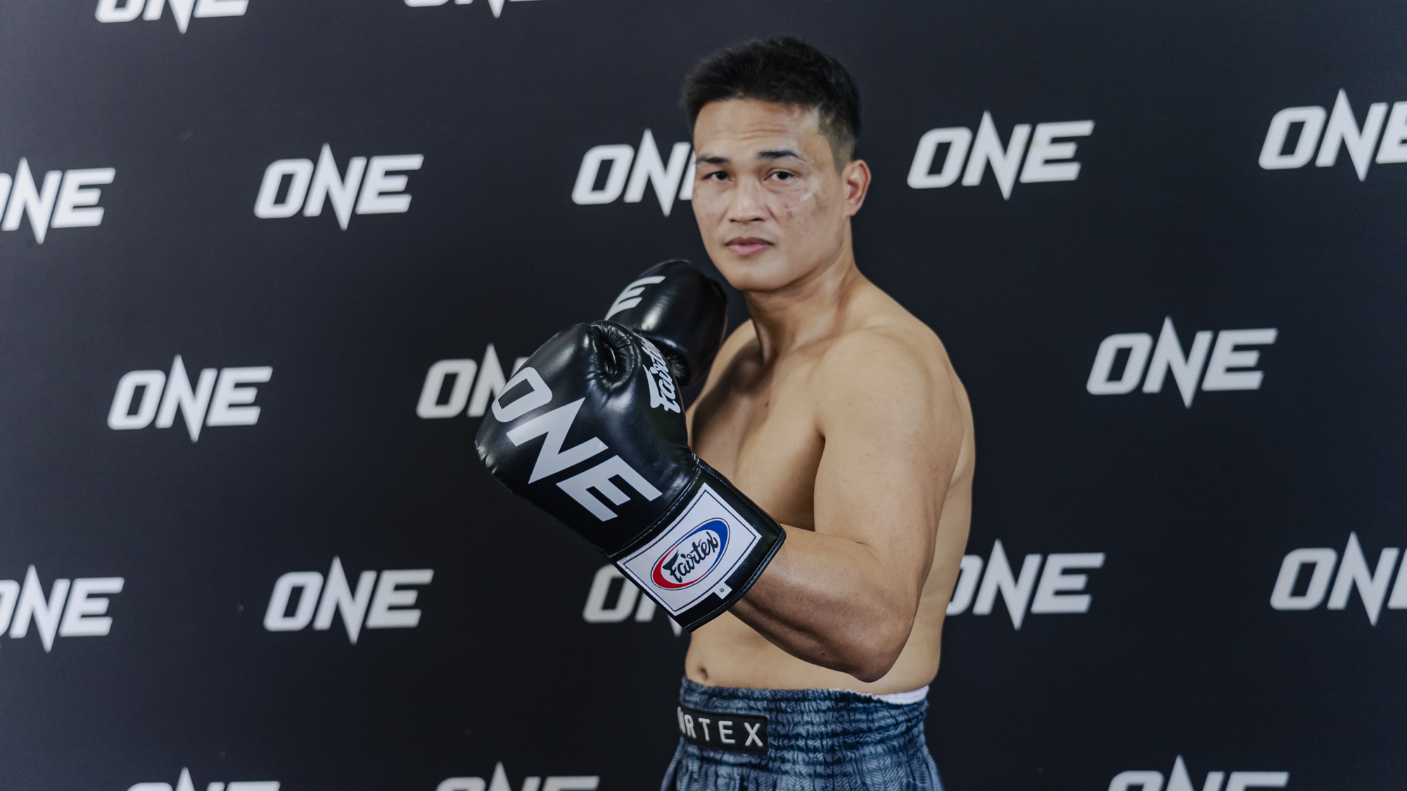 “เพชรทนง” โชว์ฟิตพร้อมดับซ่า “นาบิล” ศึก ONE Fight Night 26