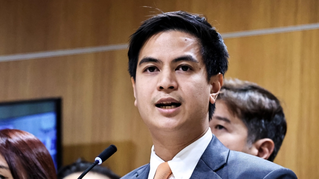 “พริษฐ์” เสียดาย รัฐบาลทำคำของบฯ 69 รายการเดิมๆ ไม่ตอบโจทย์ปัญหาภาษีสหรัฐฯ