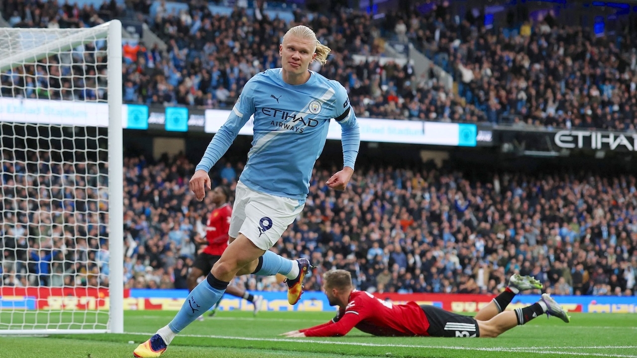 ฮาแลนด์ ซัดเบิ้ล! แมนซิตี้ เปิดบ้านถล่ม แมนยู 3-0!