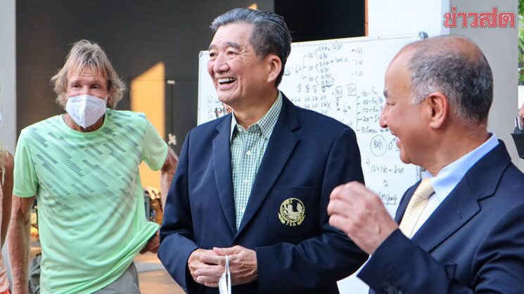 ประธานฟีน่า ออกปากชมว่ายน้ำไทยชุดซีเกมส์พัฒนาขึ้นอย่างยอดเยี่ยม