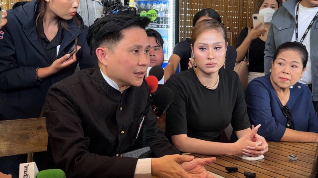 “ปานเทพ-ขวัญ” ยื่นหลักฐานใหม่คดีแตงโม พบภาพในสำนวนเป็นเรือคนละลำ จ่อเอาผิด "กระติก"