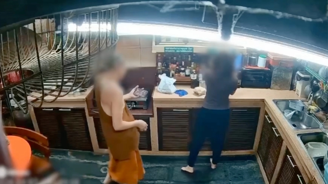 Video of Venerable Luang Phor Atichoti Goes Viral on Social Media, Revealing the Scene of an Adultery Incident Involving a Novice Monk at Wat Phutthaisawan