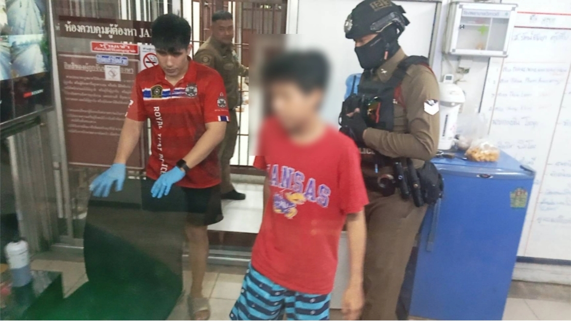 ส่งเข้าเรือนจำ “เล้ง” หนุ่มหัวร้อนวัย 19 ปี ต่อยสาว กลางห้าแยกลาดพร้าว