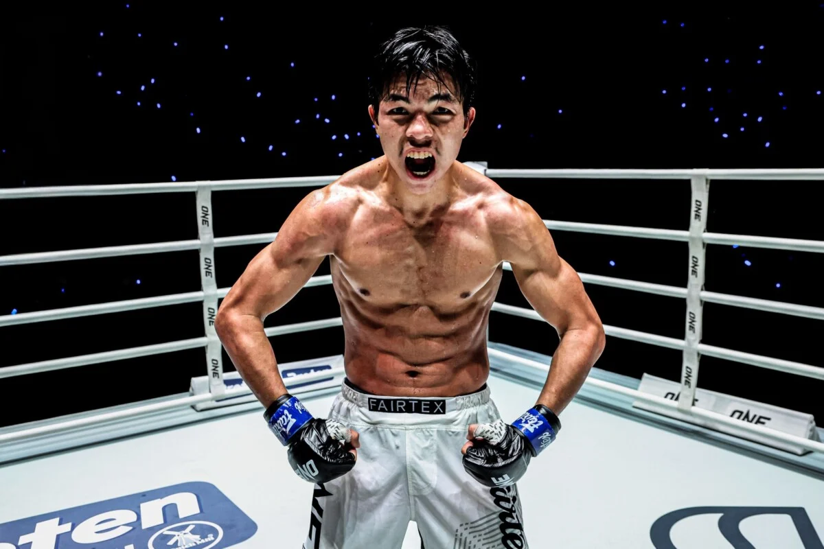 Overcoming a Major Hurdle to Make a Name for Himself! “Detduang Lek” Takes on 5G’s “Mongkoldech Lek” to Secure His First Knockout Victory at ONE Lumpinee 174