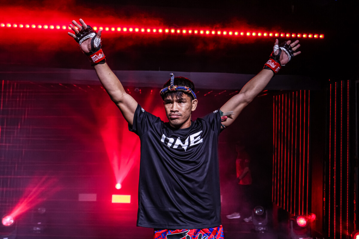 Fight to the end! "The Warrior" is ready to go all out, aiming for a knockout against "Jacob Smith" to make a name for himself once again at ONE Fight Night 44.
