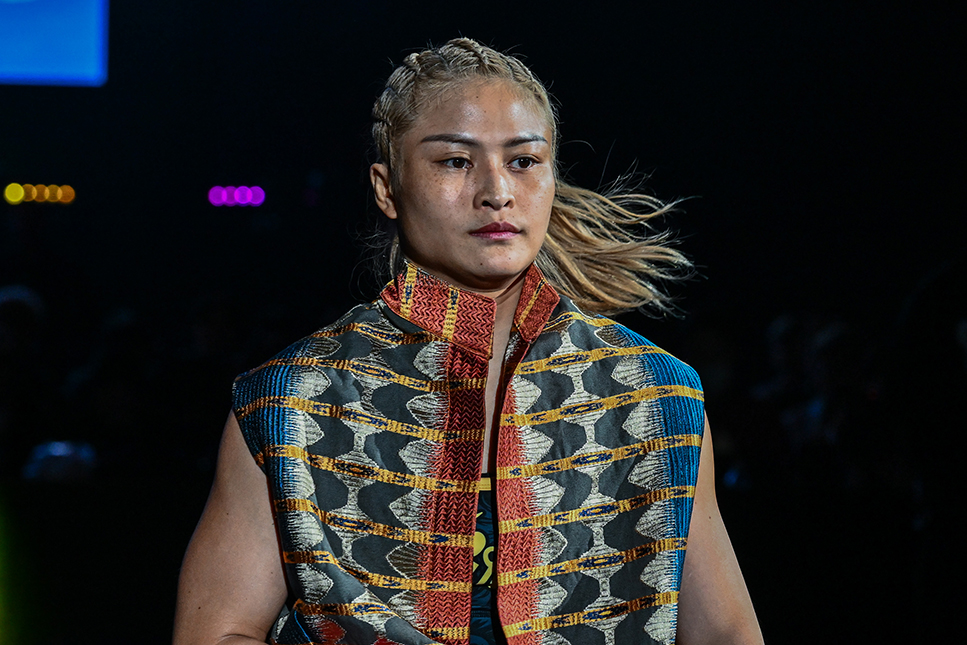 Muay Thai is her specialty! "Stamp" sharpens her elbows, ready to strike "Cynthia Flores" as she aims to reclaim her MMA throne at The Inner Circle 20.