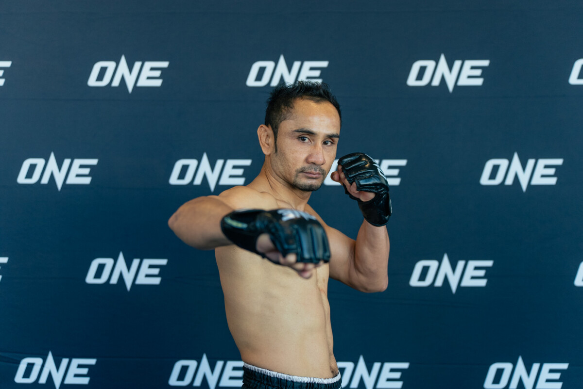 เก๋ายังแกร่ง! “สามเอ” อวดฟิตก่อนดวลหมัด “เอลเมห์ดี” ศึก ONE Fight Night 42