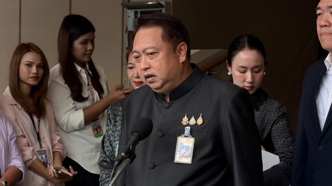 “สุชาติ” ซัด ปชน. พรรษาน้อย-เป็นเด็กวันยังค่ำ บอกตัวเองคงอิทธิฤทธิ์เยอะ เลยถูกซักฟอกทุกครั้ง