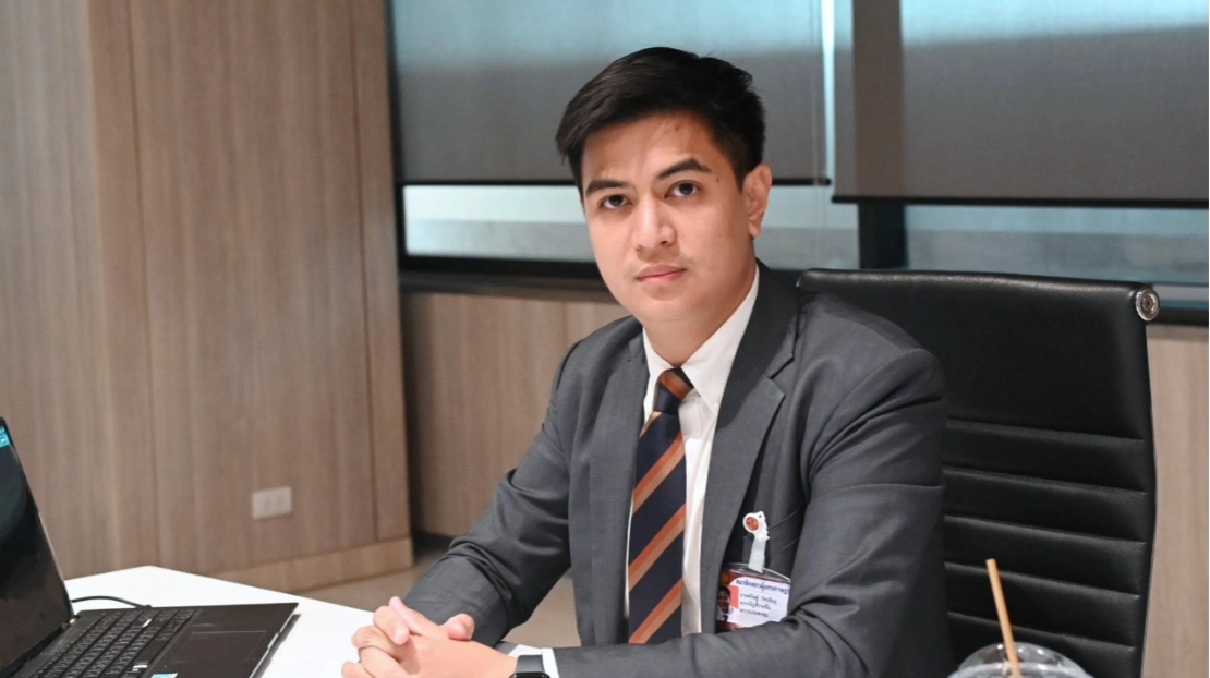 “ไอติม” เกาะติด “โสภณ” เพิ่งตั้ง คกก. ปมคดีซุกหุ้น “ศักดิ์สยาม” ซื้อเวลา-ฟอกขาวหรือไม่