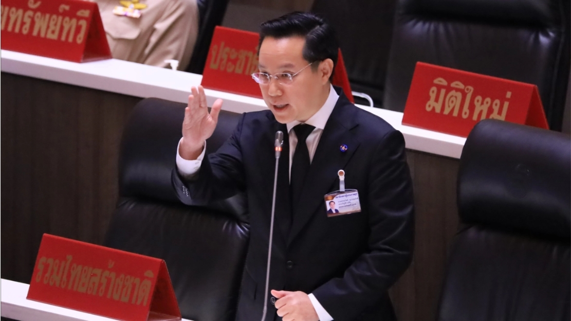 “อรรถวิชช์” แฉยับวิกฤตน้ำมัน จับพิรุธขบวนการกักตุน โยกกำไรเข้ากระเป๋าโรงกลั่น