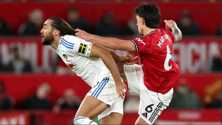 'แมนยู' โดนใบแดง แพ้'ลีดส์' คาบ้าน ศึกพรีเมียร์ลีก สะเทือนล่าตั๋ว UCL