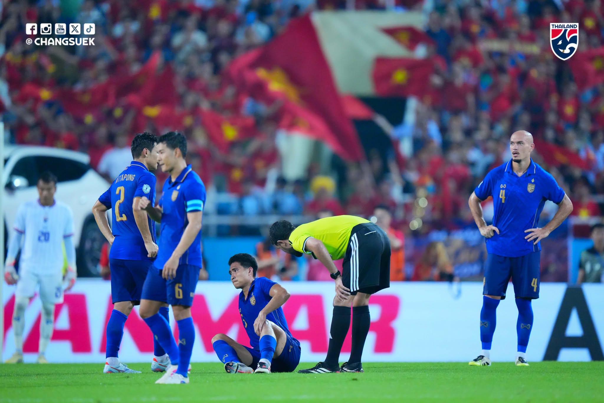 ทีมชาติไทย เสมอ เวียดนาม 2-2 รวม2นัดพ่าย 2-4 ส่งทัพ"ดาวทอง"ป้องกันแชมป์สมัยที่ 4
